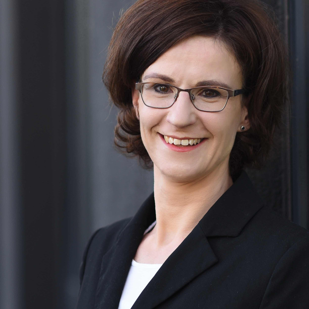 Anja Scheinert - Trade Finance Client Service - Deutsche Bank AG | XING