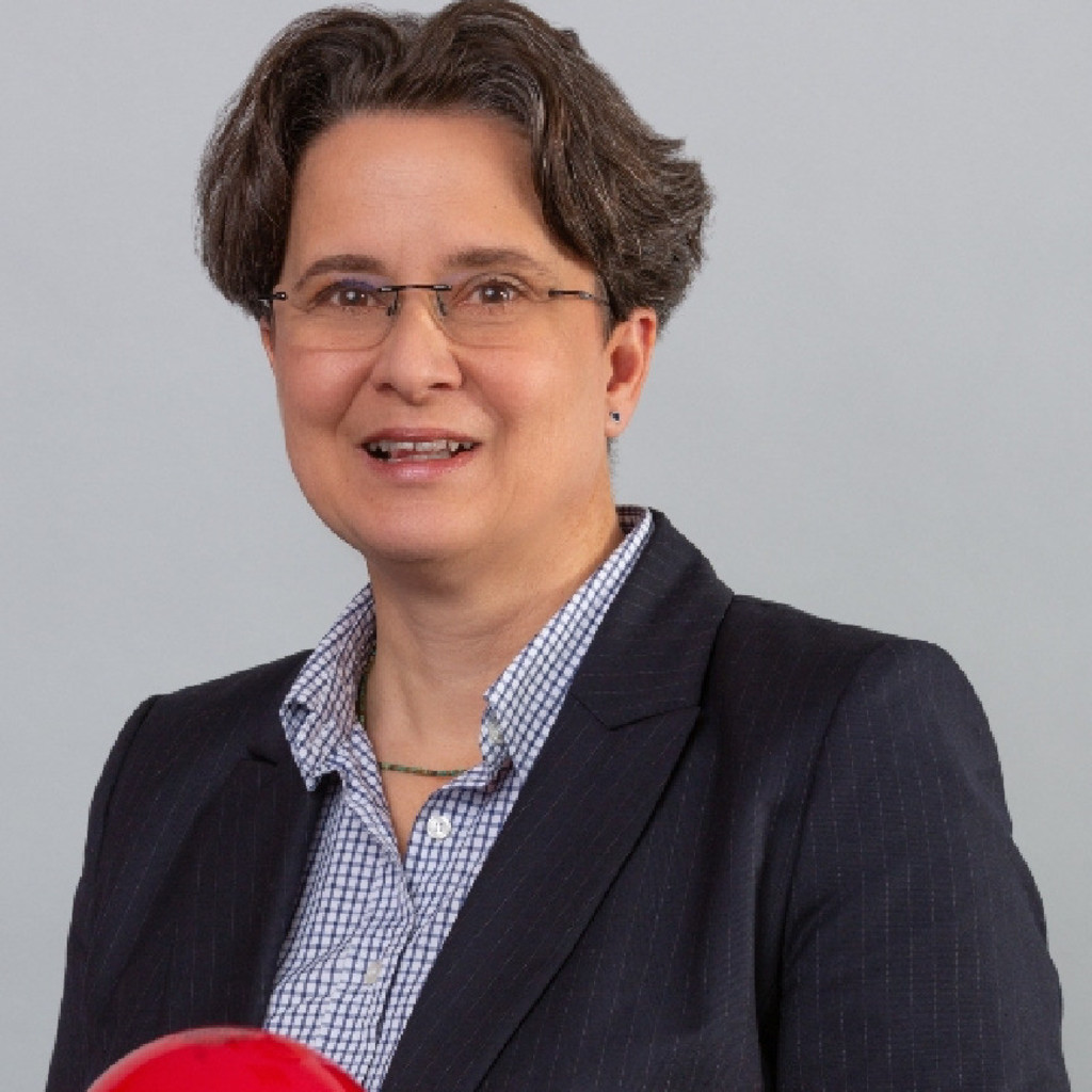 Marie Theres Hülsmann - Vertrieb/ Aussendienst - ADAC Fahrsicherheitszentrum ...