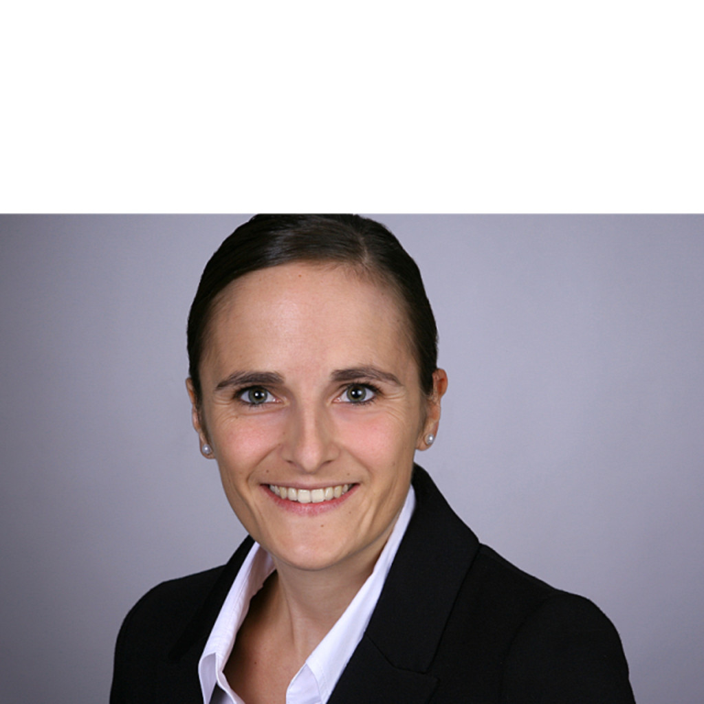 Julia Charlotte Schubert - International Management Trainee - Deutsche Post ...