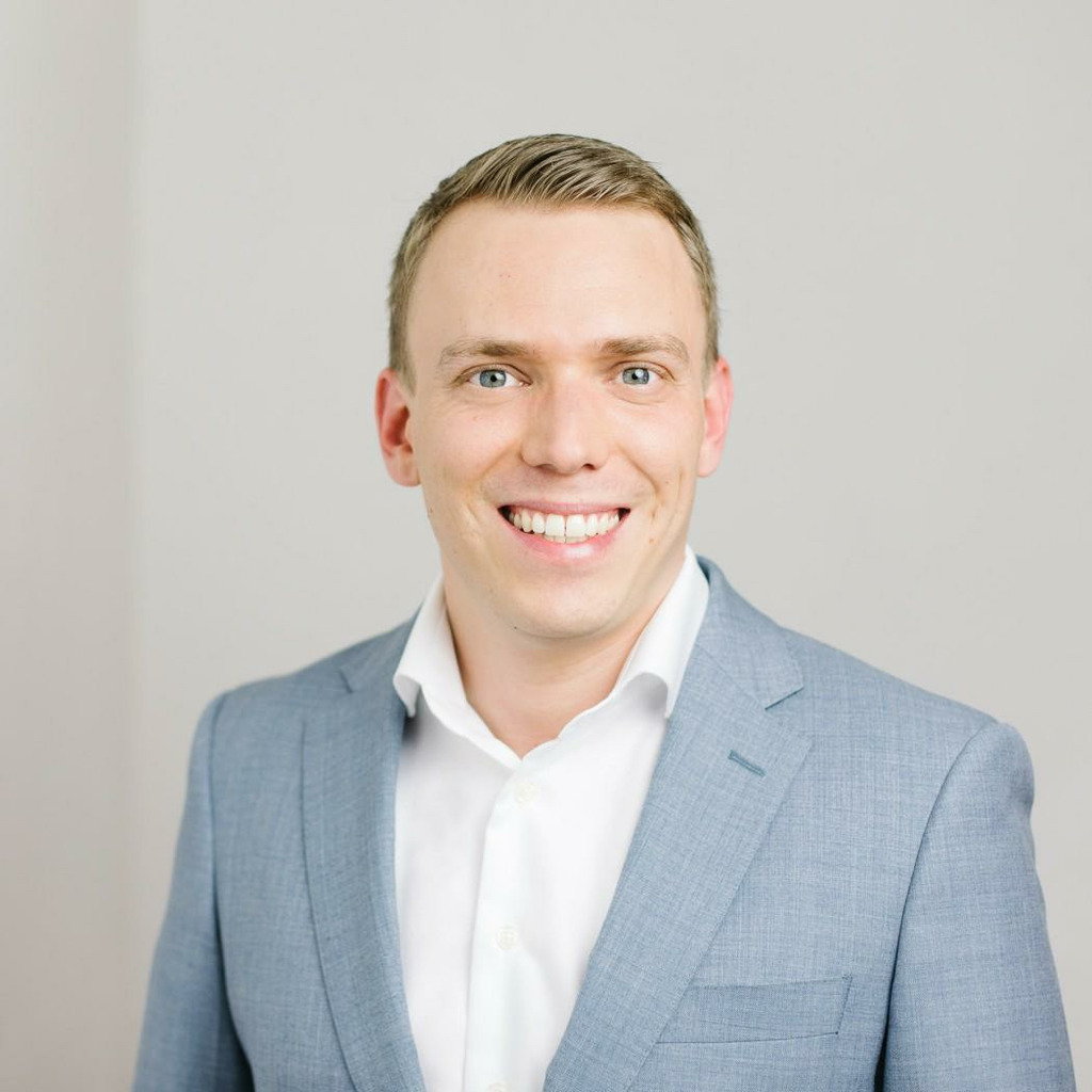 Michael Neuhold - Enterprise Account Manager AUSTRIA - Lenovo Technology ...