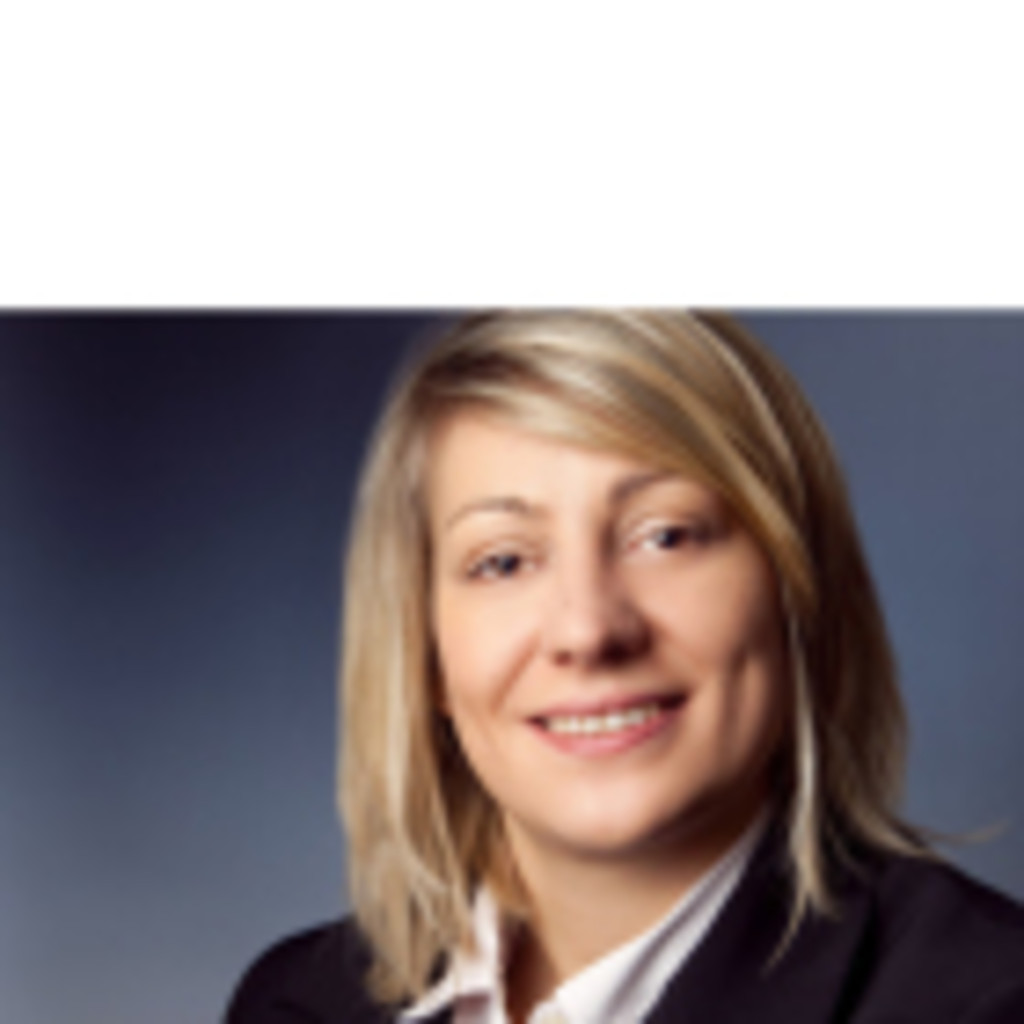 <b>Nadine Lauer</b> - Global Planner - Roche Diagnostics GmbH Deutschland | XING - carla-ferranti-foto.1024x1024