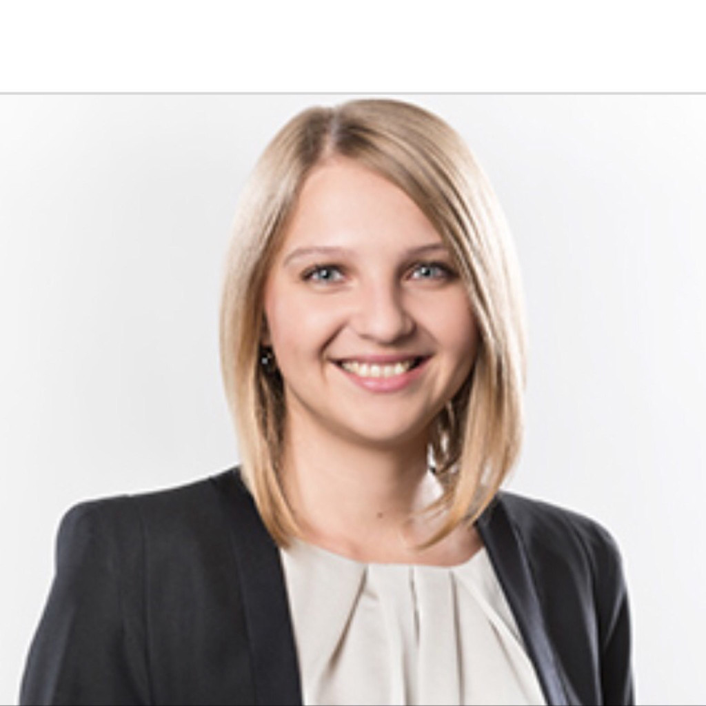 Melanie Riedl - Hauptbuchhalterin - Bayerwald Fenster Haustüren GmbH | XING