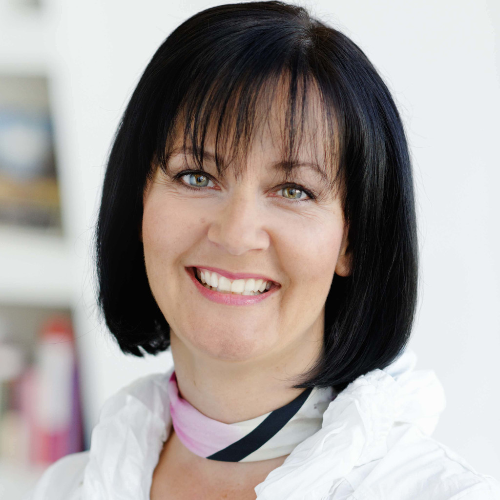 Sandra Maeder - Head of Marketing and Communication - Klickrent GmbH | XING