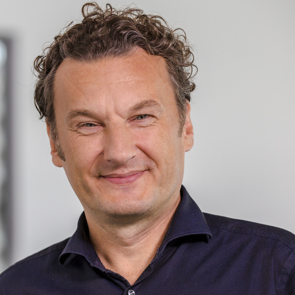 <b>Jan Guhl</b> - Account Engagement Manager - Microsoft Deutschland GmbH | XING - peter-fischer-foto.1024x1024